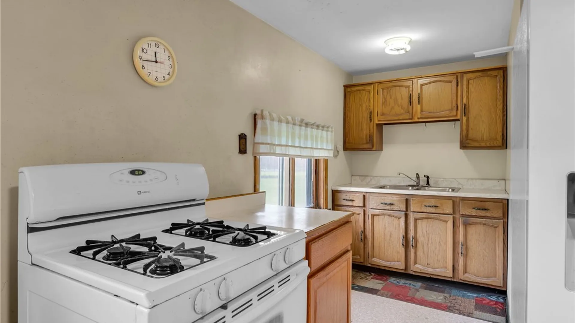 Property at 994 Ridge Road, Lewiston, NY 14092 16