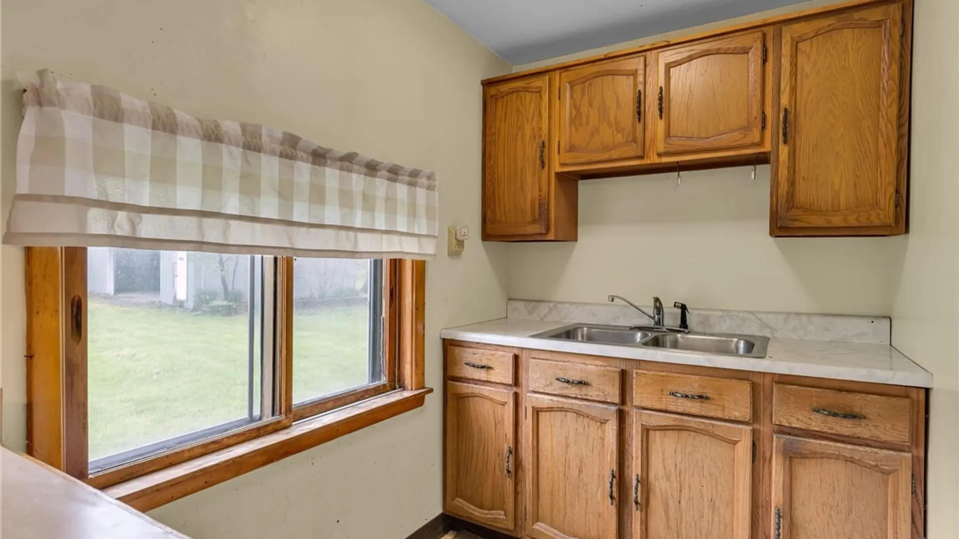 Property at 994 Ridge Road, Lewiston, NY 14092 17