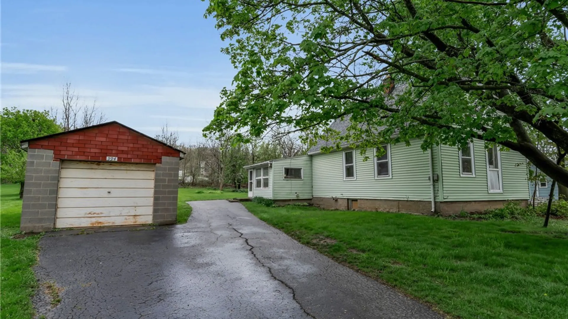 Property at 994 Ridge Road, Lewiston, NY 14092 4