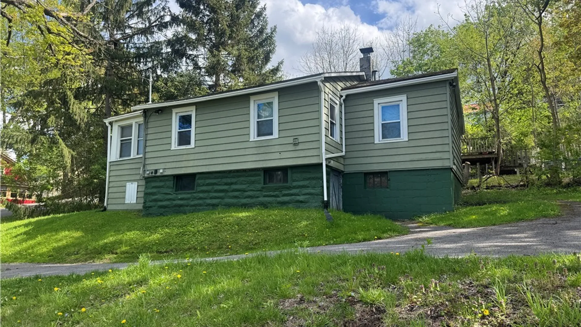 Property at 227 Scott Avenue, Camillus, NY 13219 23