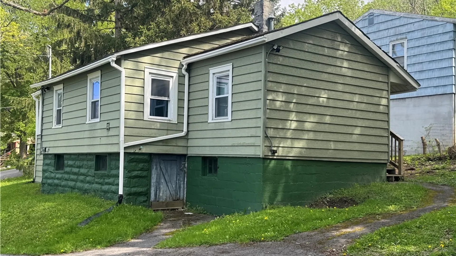 Property at 227 Scott Avenue, Camillus, NY 13219 25