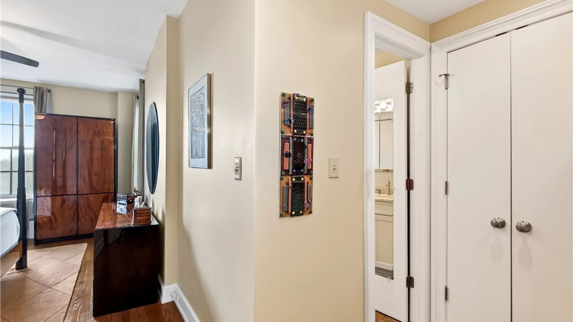 Property at 33 Gates Circle, Buffalo, NY 14222 23