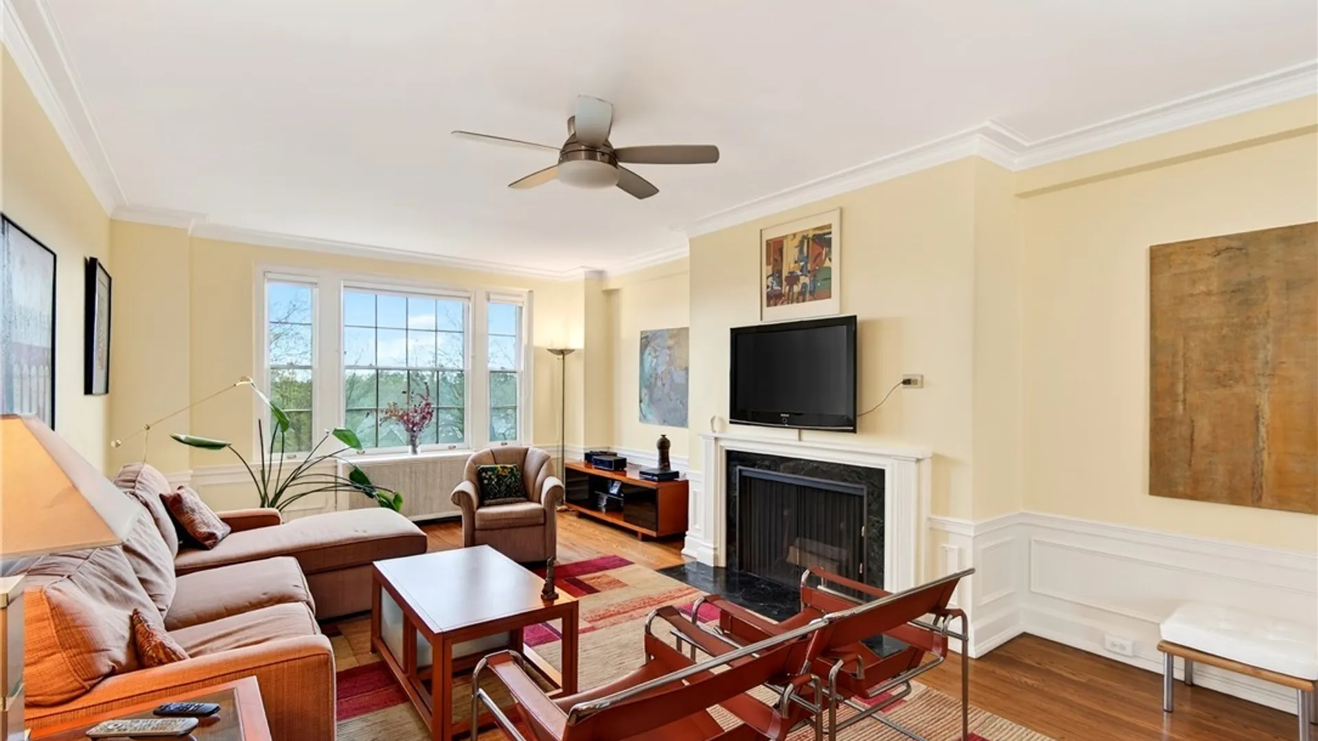 Property at 33 Gates Circle, Buffalo, NY 14222 7