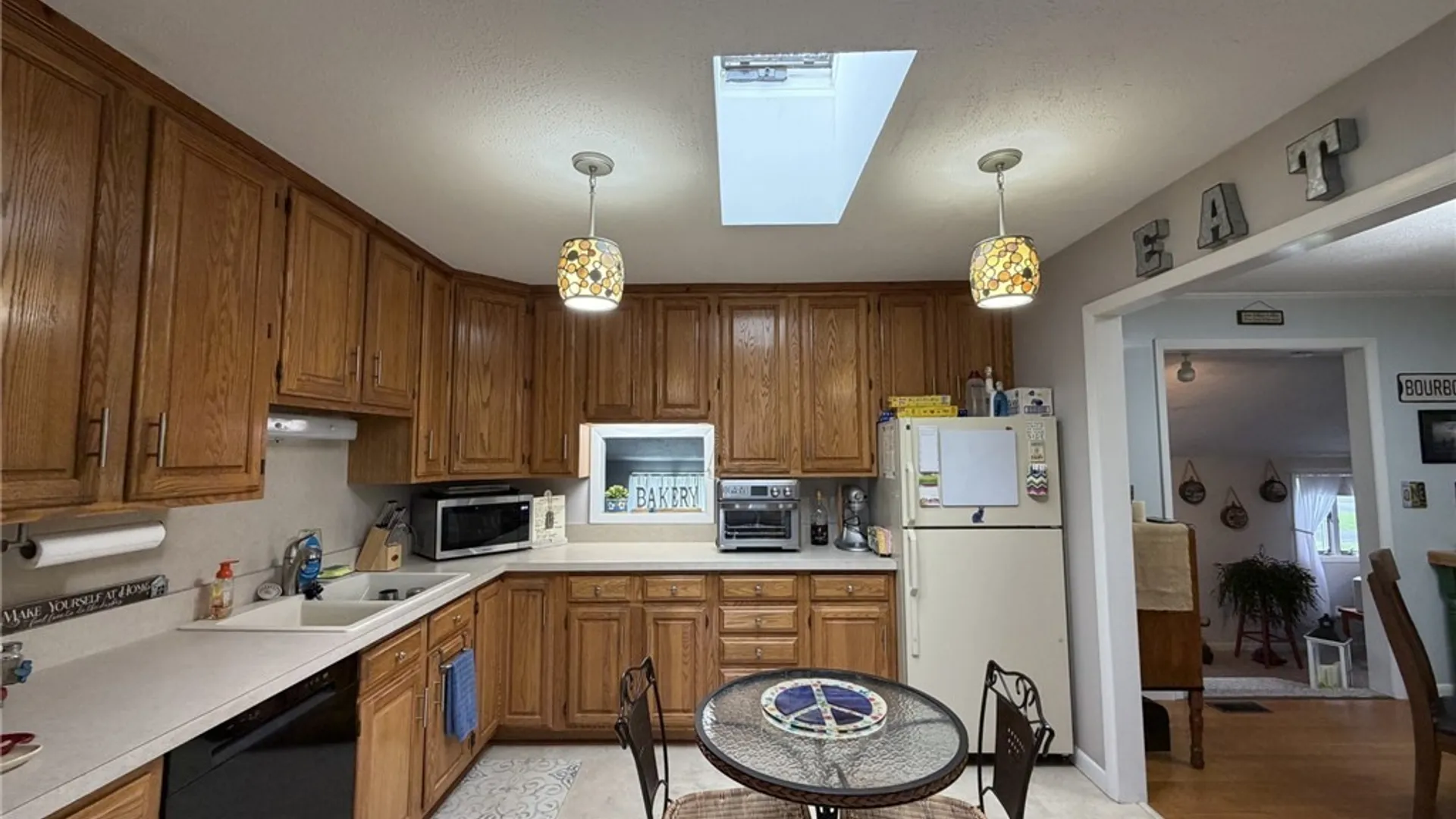 Property at 2 Scott Avenue, New Hartford, NY 13413 15