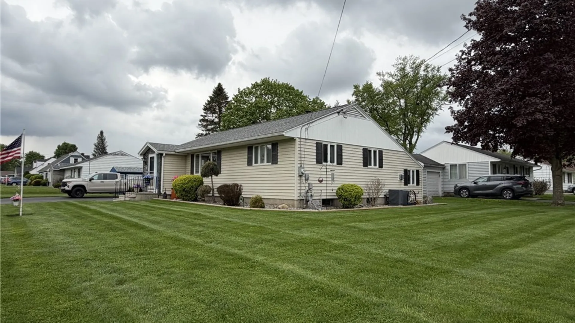 Property at 2 Scott Avenue, New Hartford, NY 13413 2