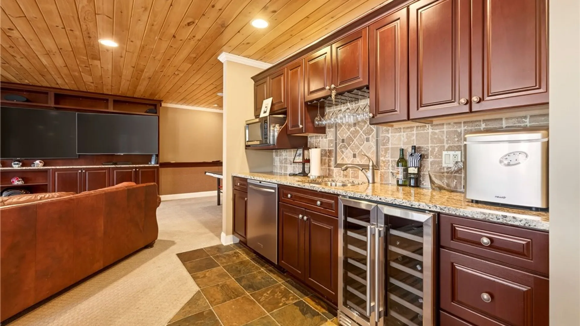 Property at 63 Mahogany Run, Pittsford, NY 14534 38