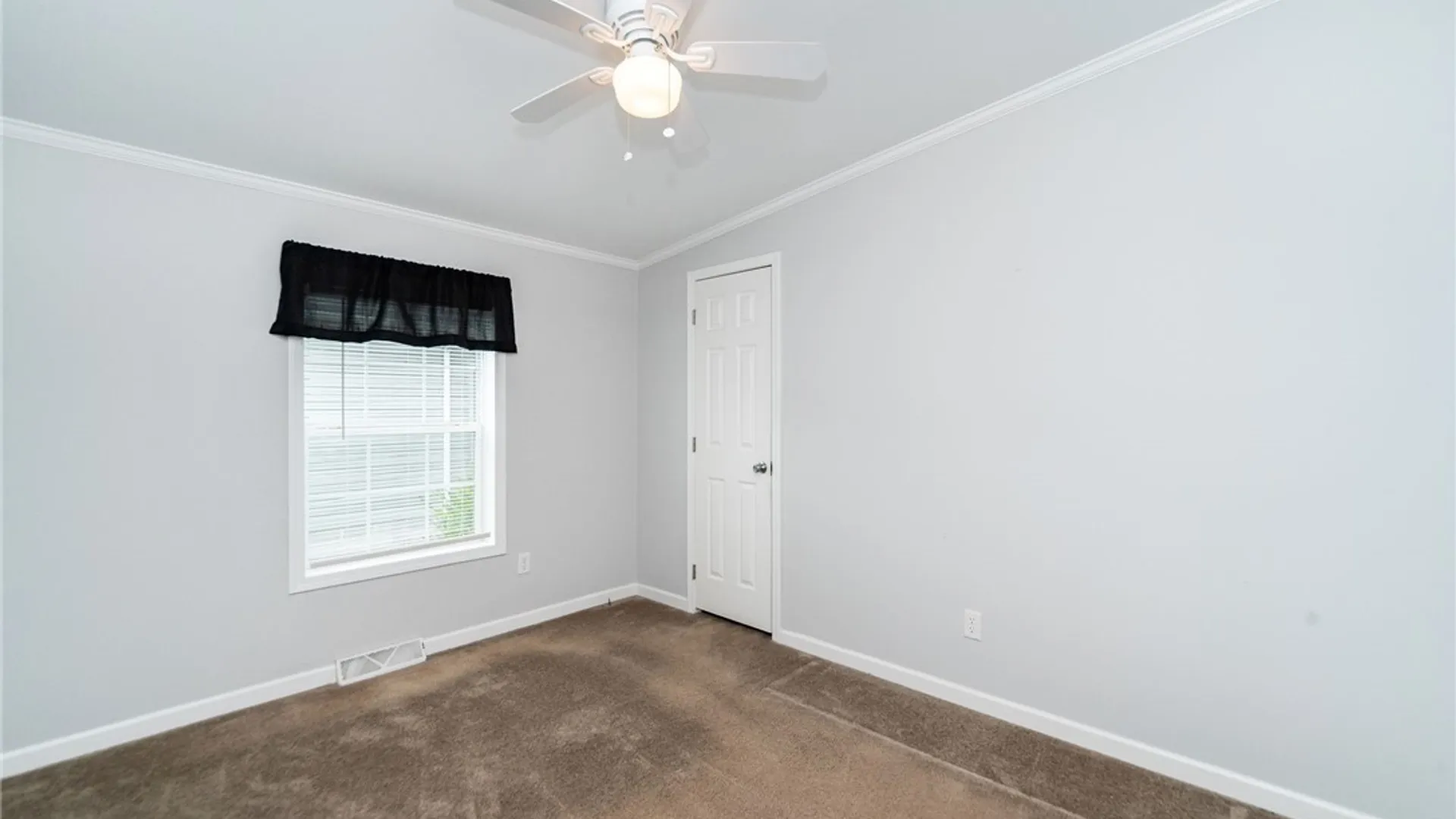 Property at 66 Main Street, Pembroke, NY 14036 18
