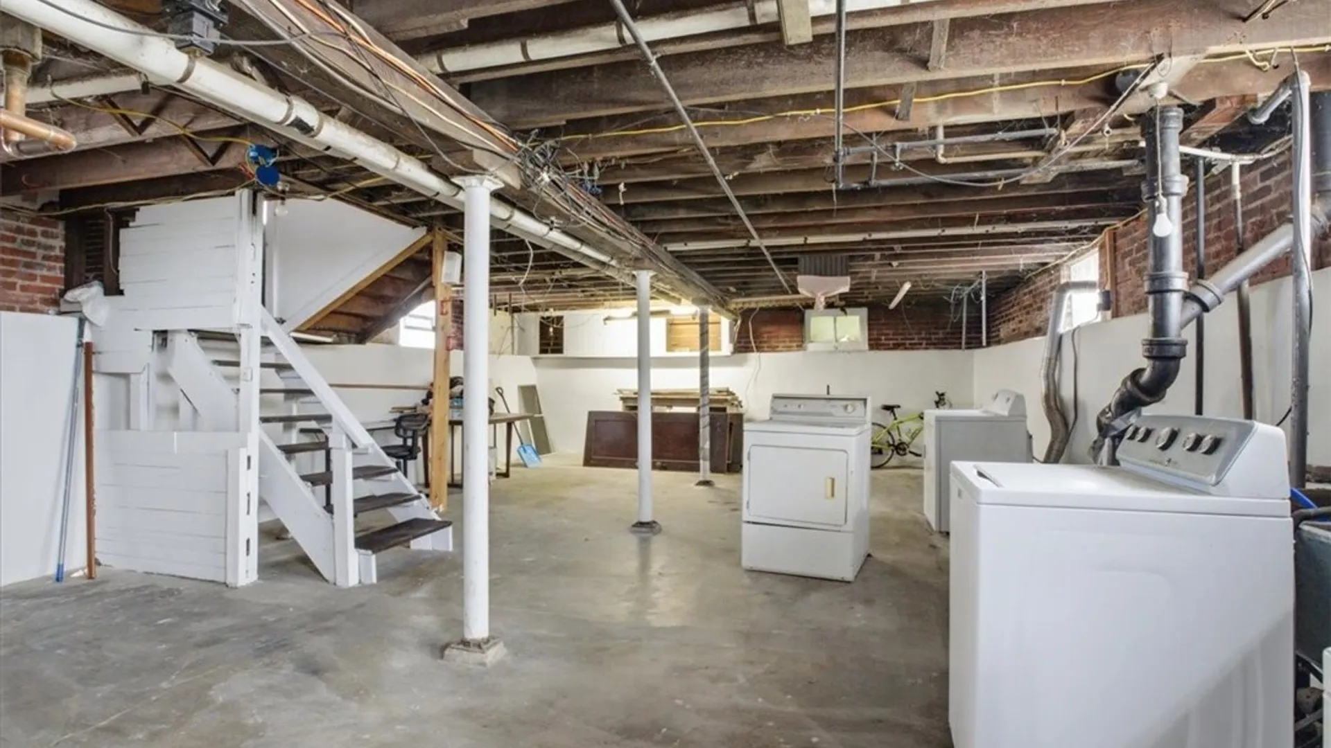 Property at 162 Winspear Avenue, Buffalo, NY 14215 48