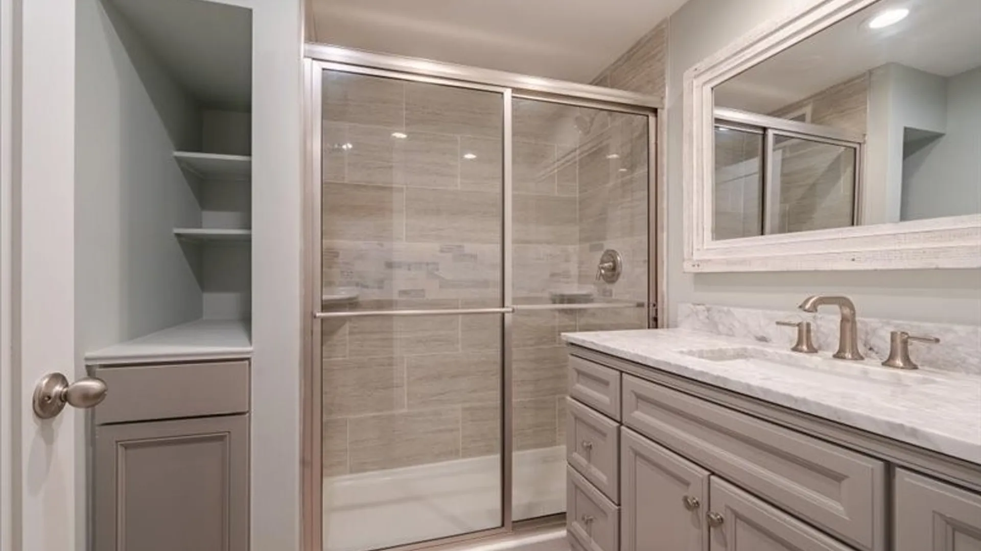 Property at 7 courtenay Circle, Pittsford, NY 14534 20