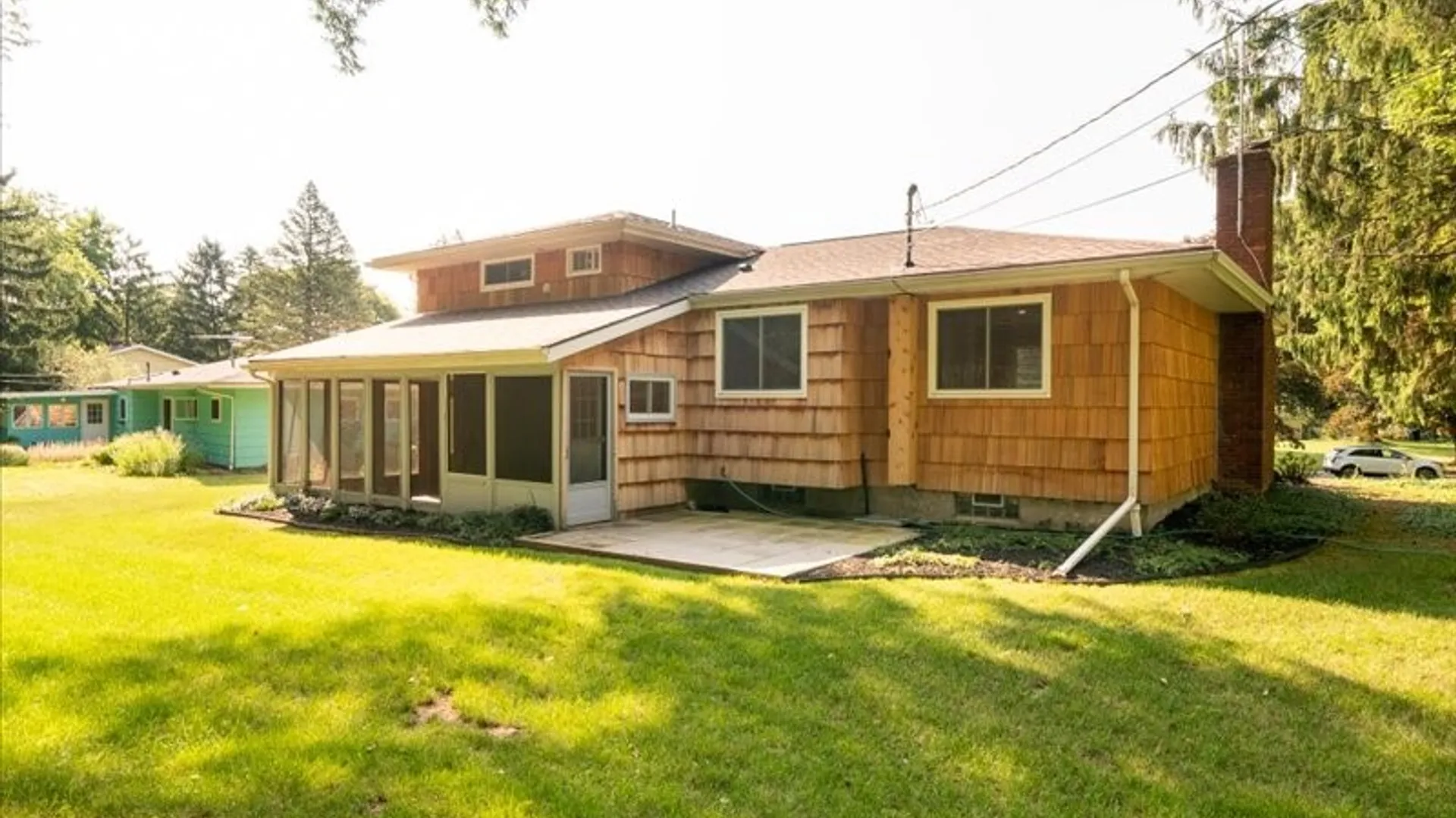 Property at 7 courtenay Circle, Pittsford, NY 14534 3