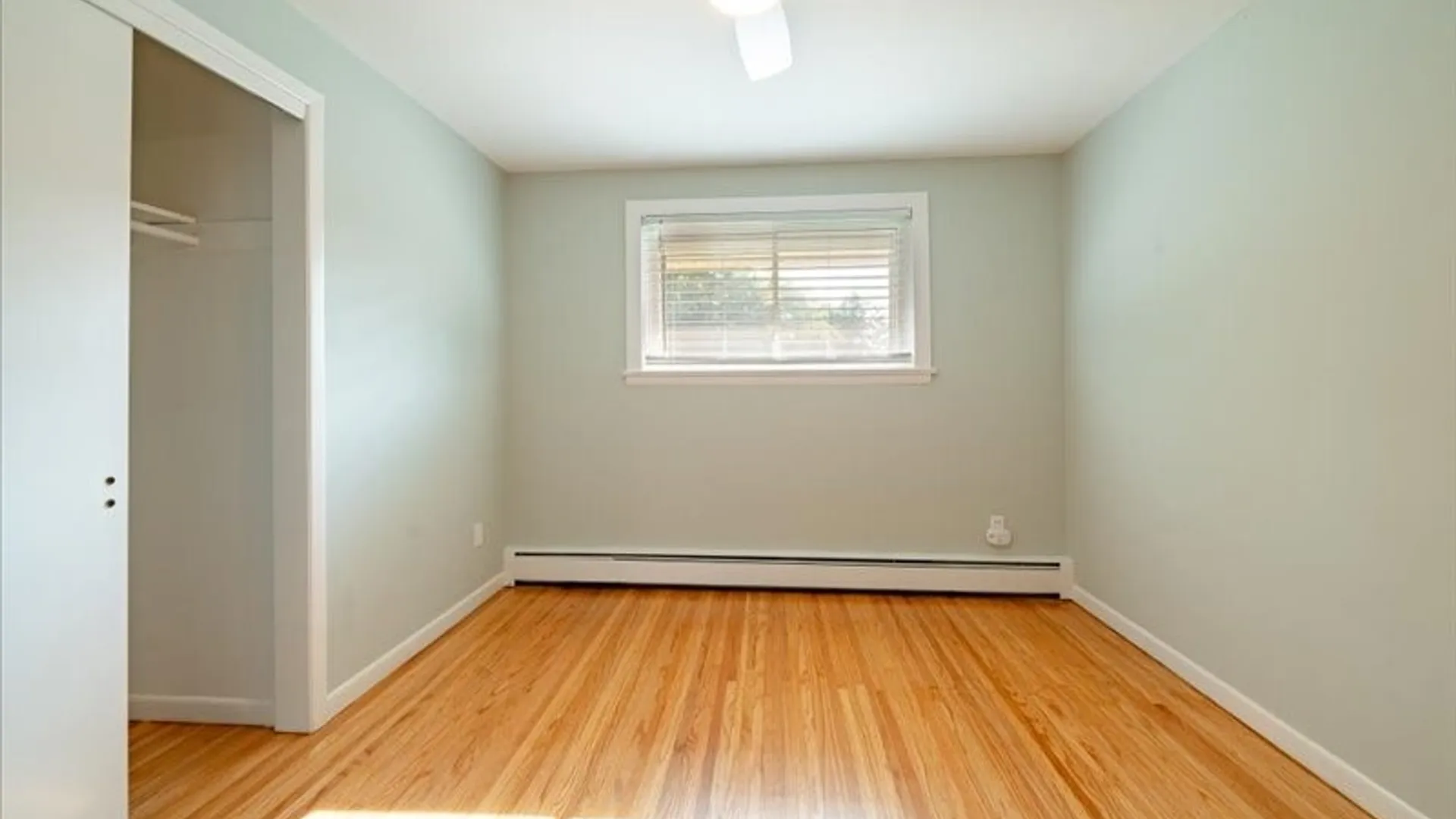 Property at 7 courtenay Circle, Pittsford, NY 14534 36
