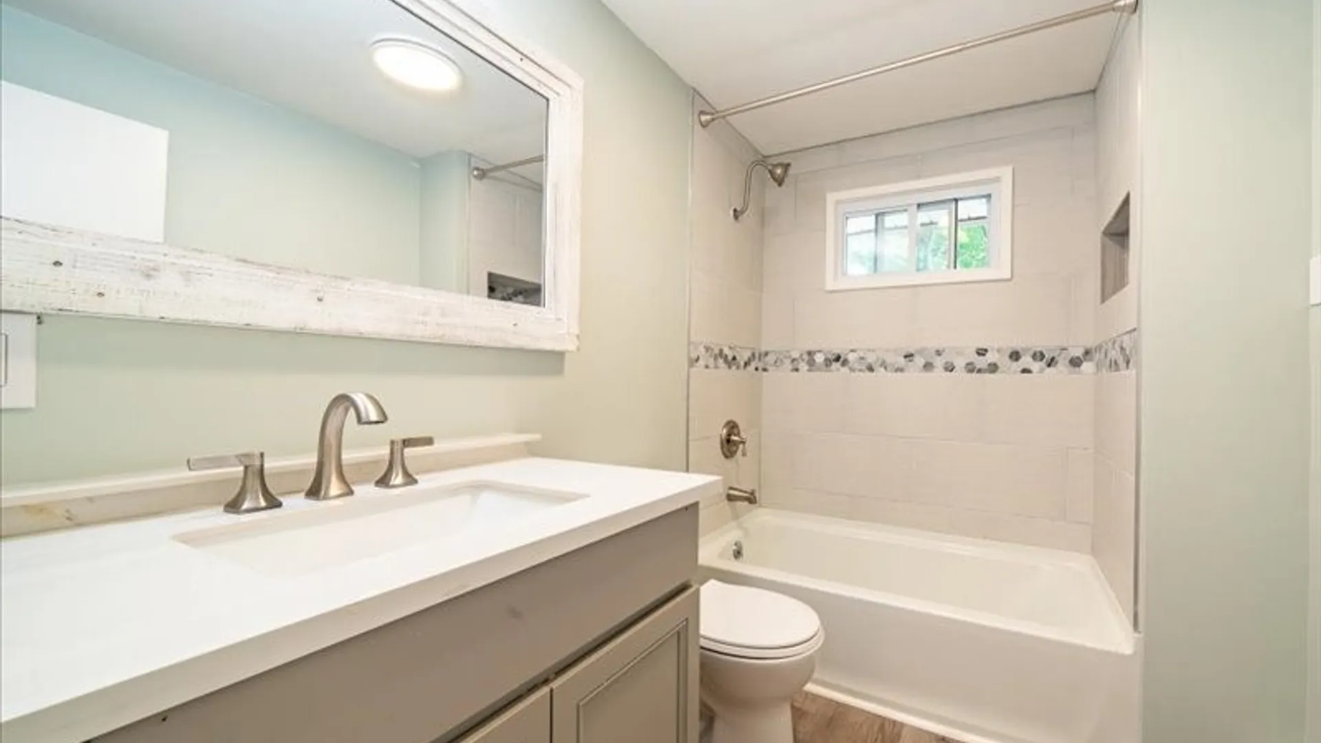 Property at 7 courtenay Circle, Pittsford, NY 14534 40