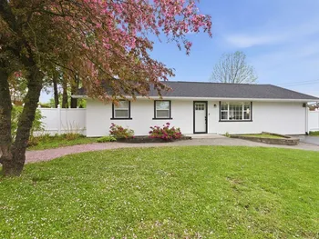 Property at 402 Idlewood Boulevard, Van Buren, NY 13027