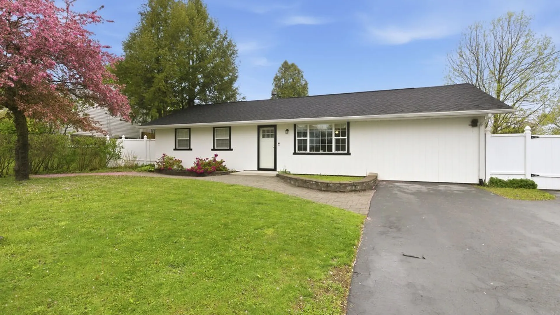 Property at 402 Idlewood Boulevard, Van Buren, NY 13027 2