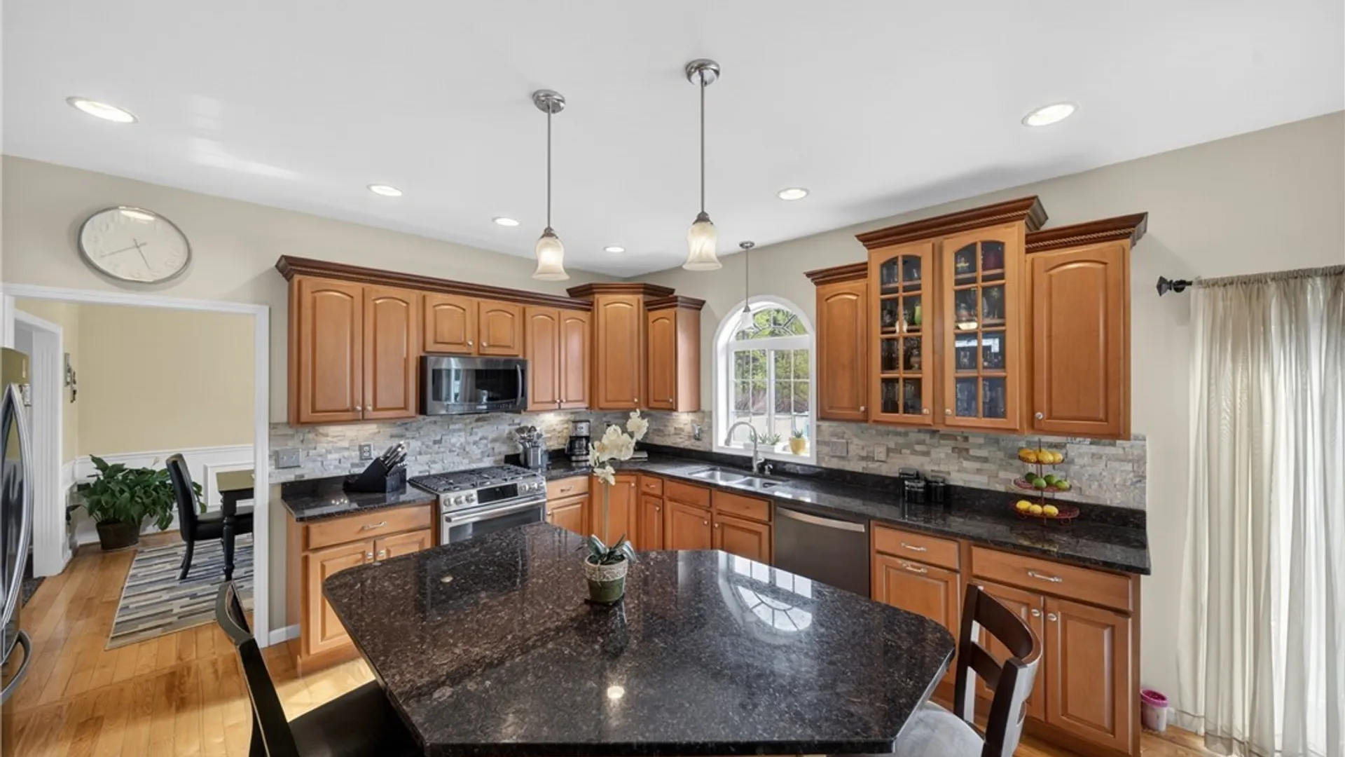 Property at 8322 Nates Ln, Cicero, NY 13039 13