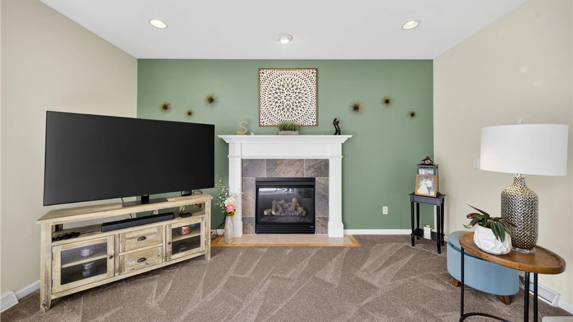 Property at 8322 Nates Ln, Cicero, NY 13039 17
