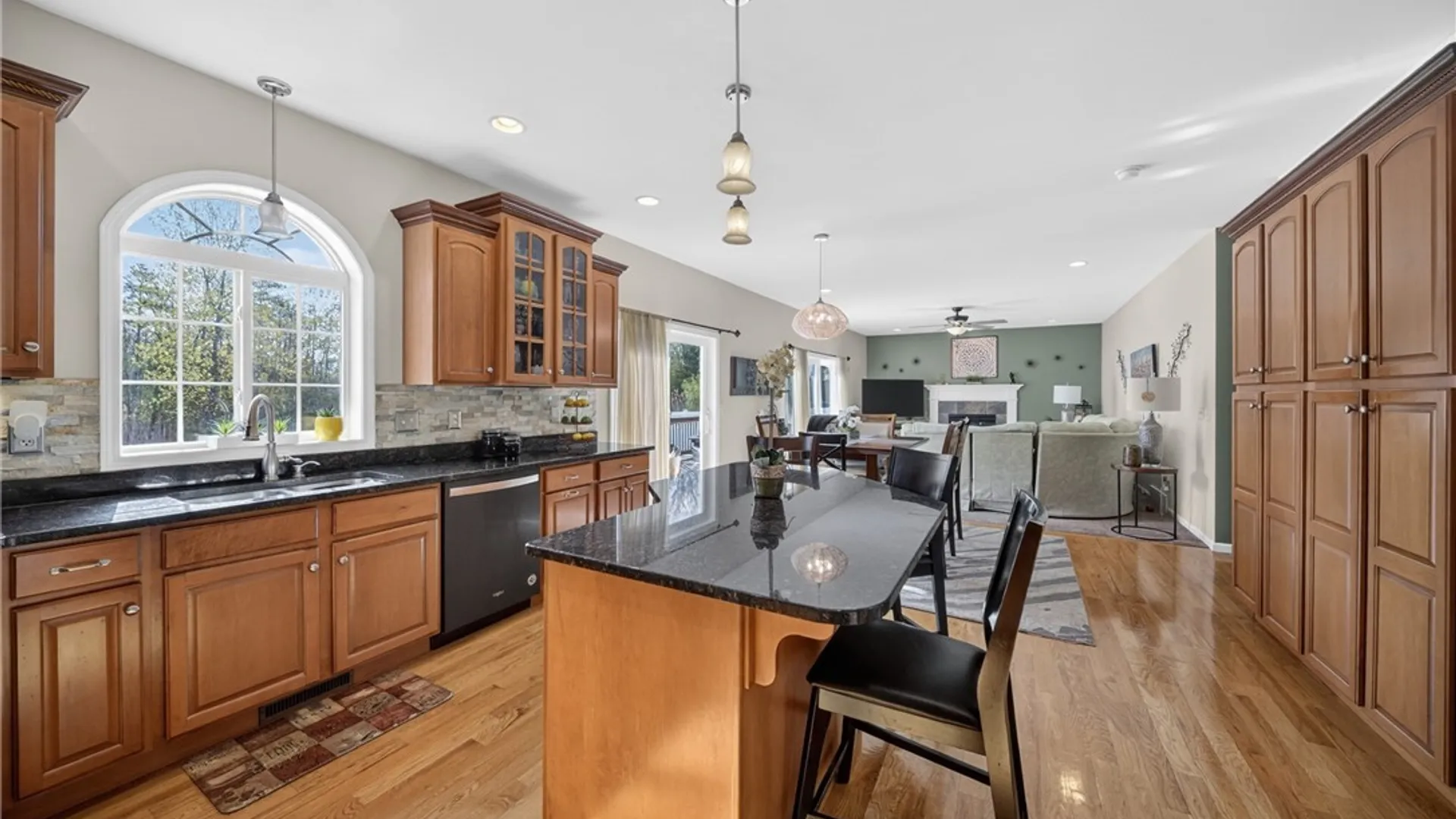 Property at 8322 Nates Ln, Cicero, NY 13039 9