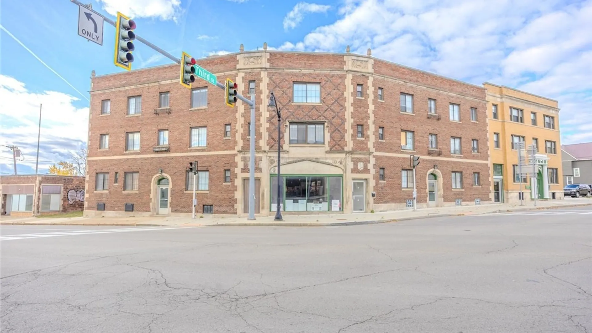 Property at 530 Main Street, Niagara Falls, NY 14301 2