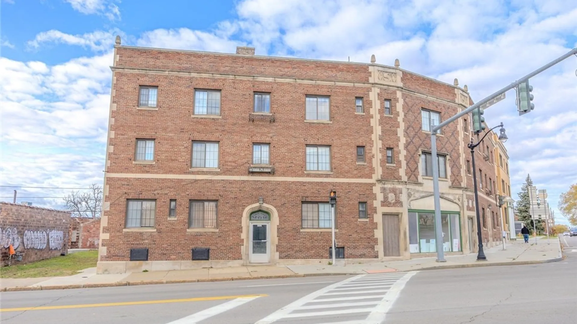 Property at 530 Main Street, Niagara Falls, NY 14301 3