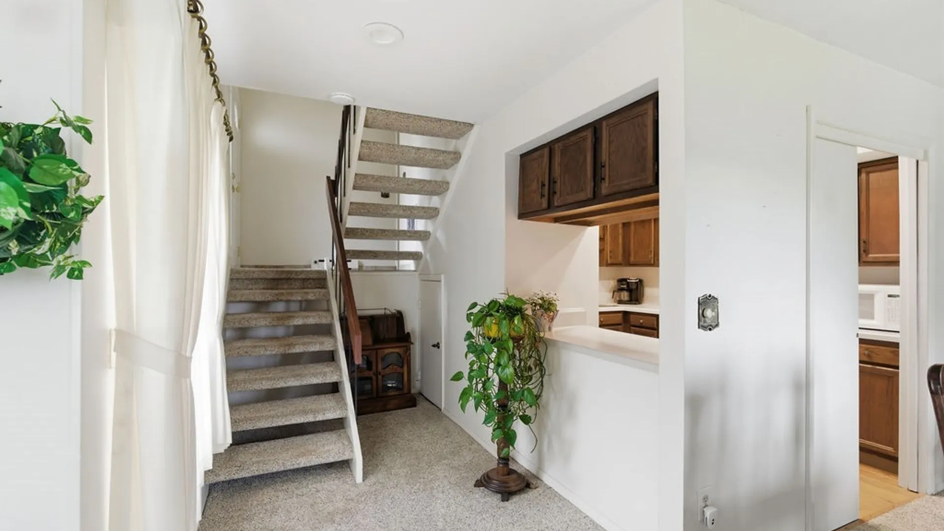Property at 502 Woburn Drive, Camillus, NY 13031 14