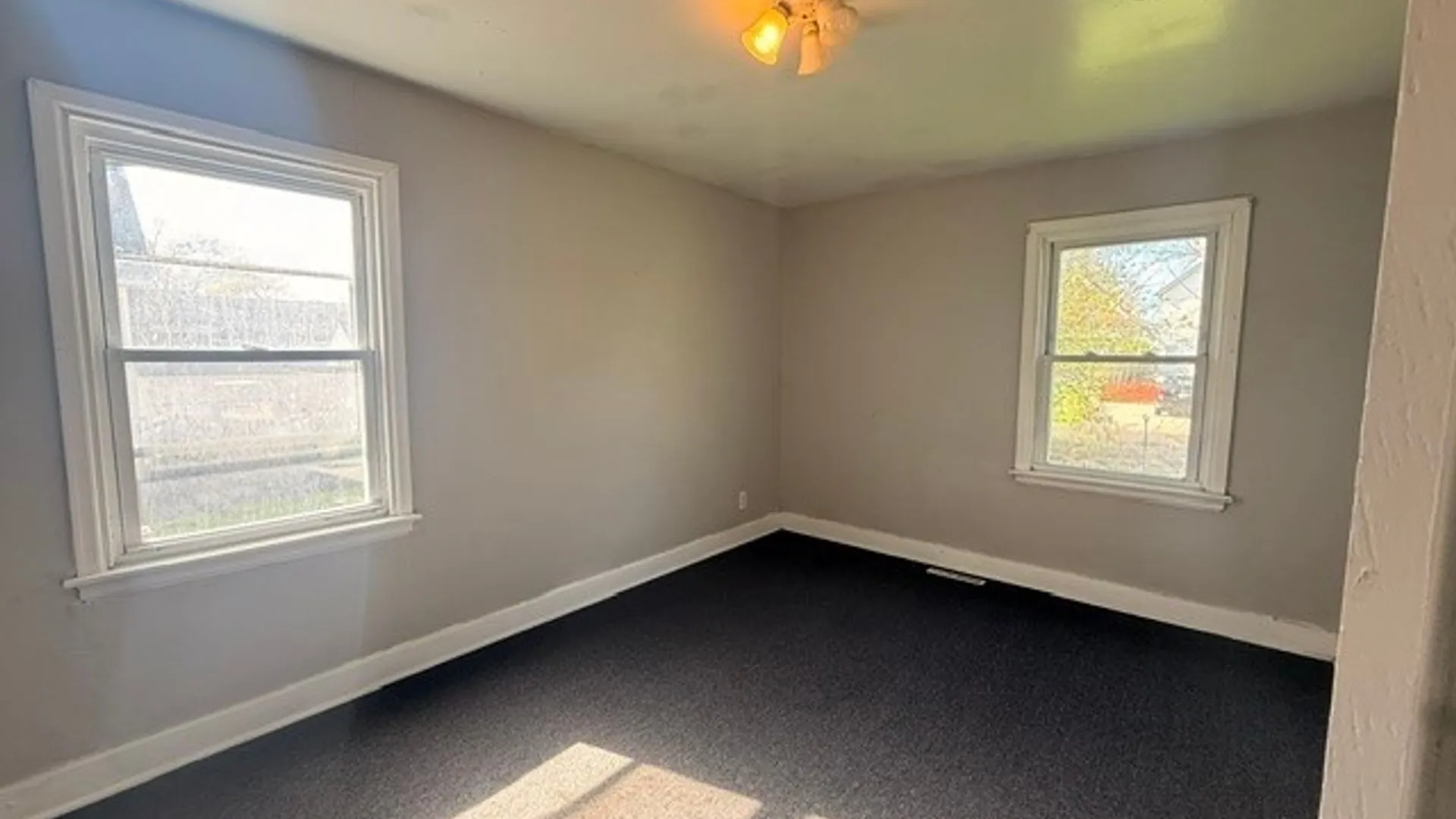 Property at 2020 Forest Avenue, Niagara Falls, NY 14301 10