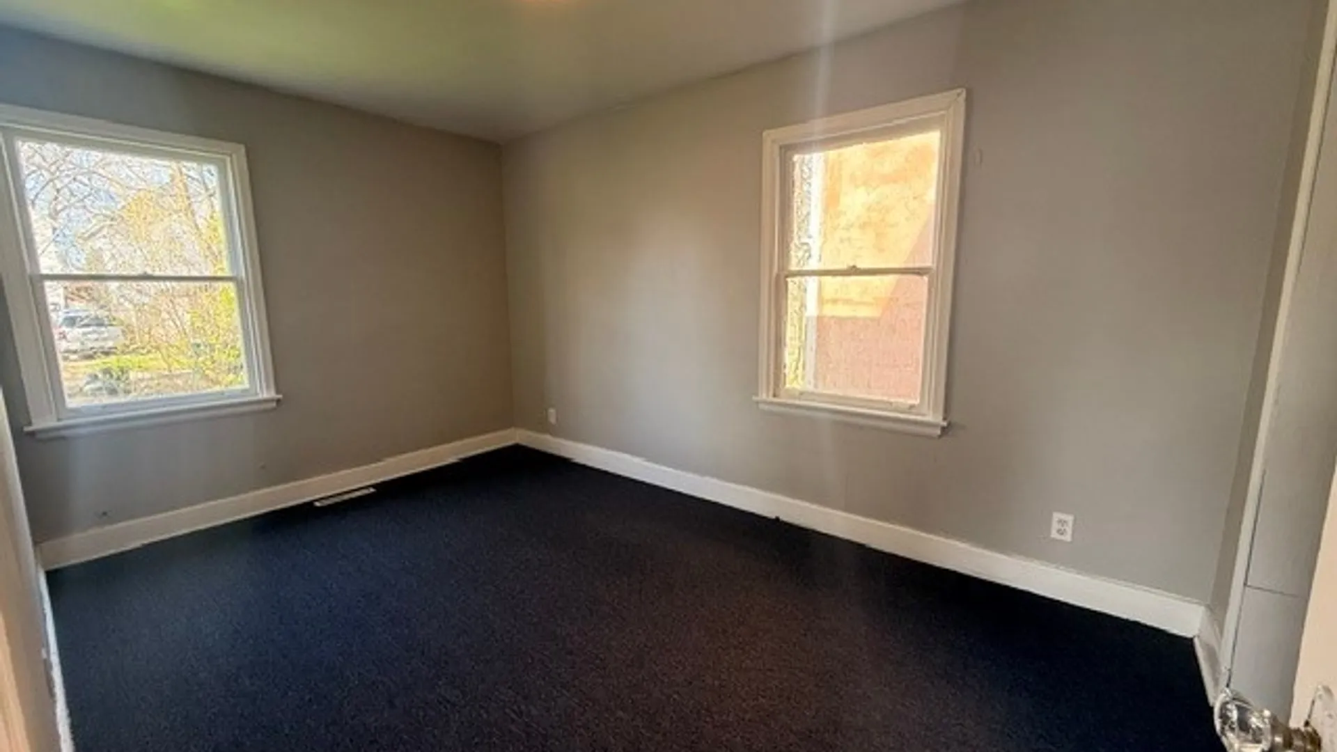 Property at 2020 Forest Avenue, Niagara Falls, NY 14301 11