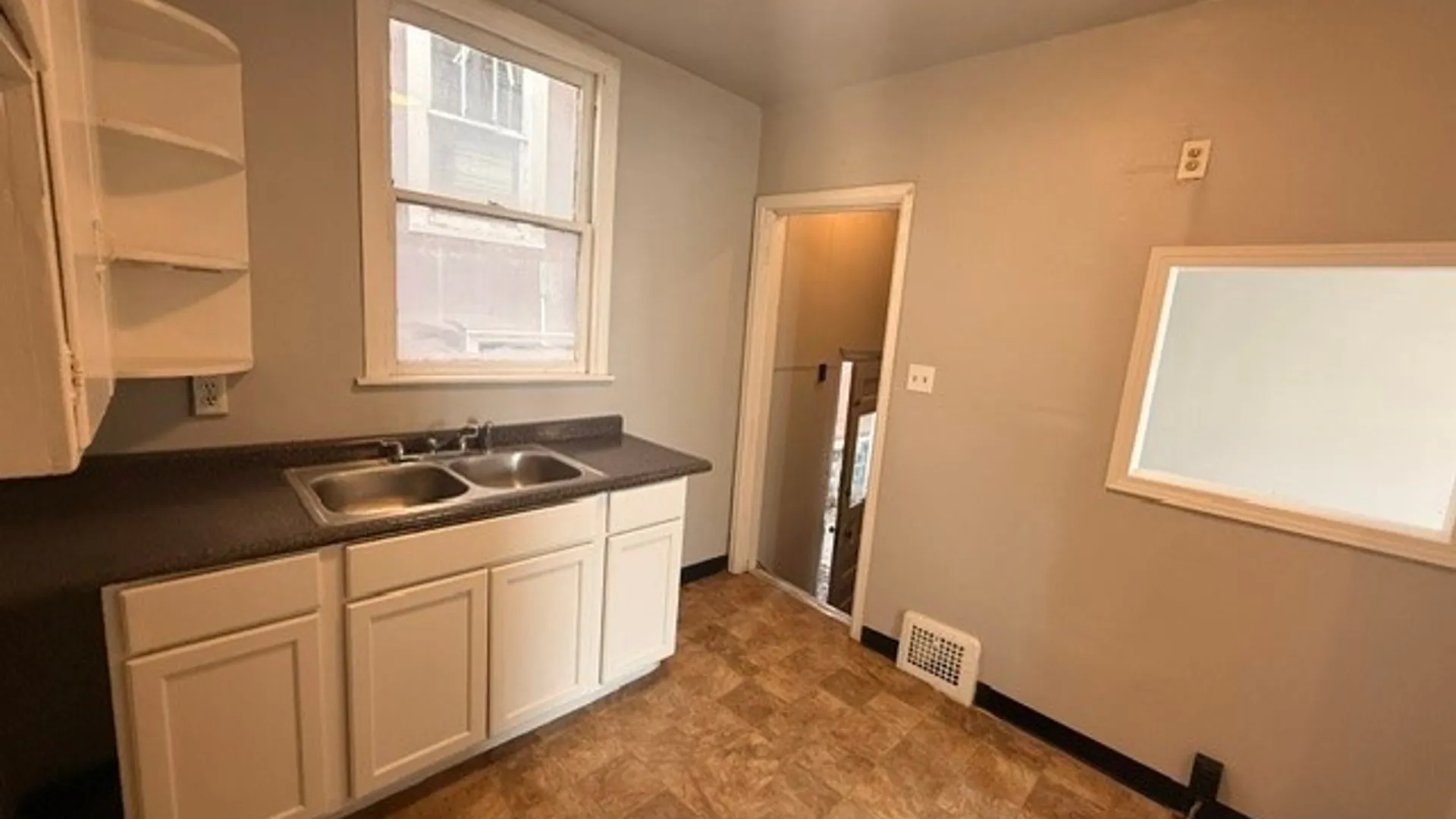 Property at 2020 Forest Avenue, Niagara Falls, NY 14301 14