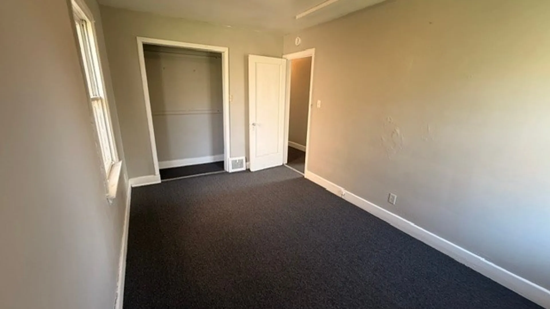 Property at 2020 Forest Avenue, Niagara Falls, NY 14301 16