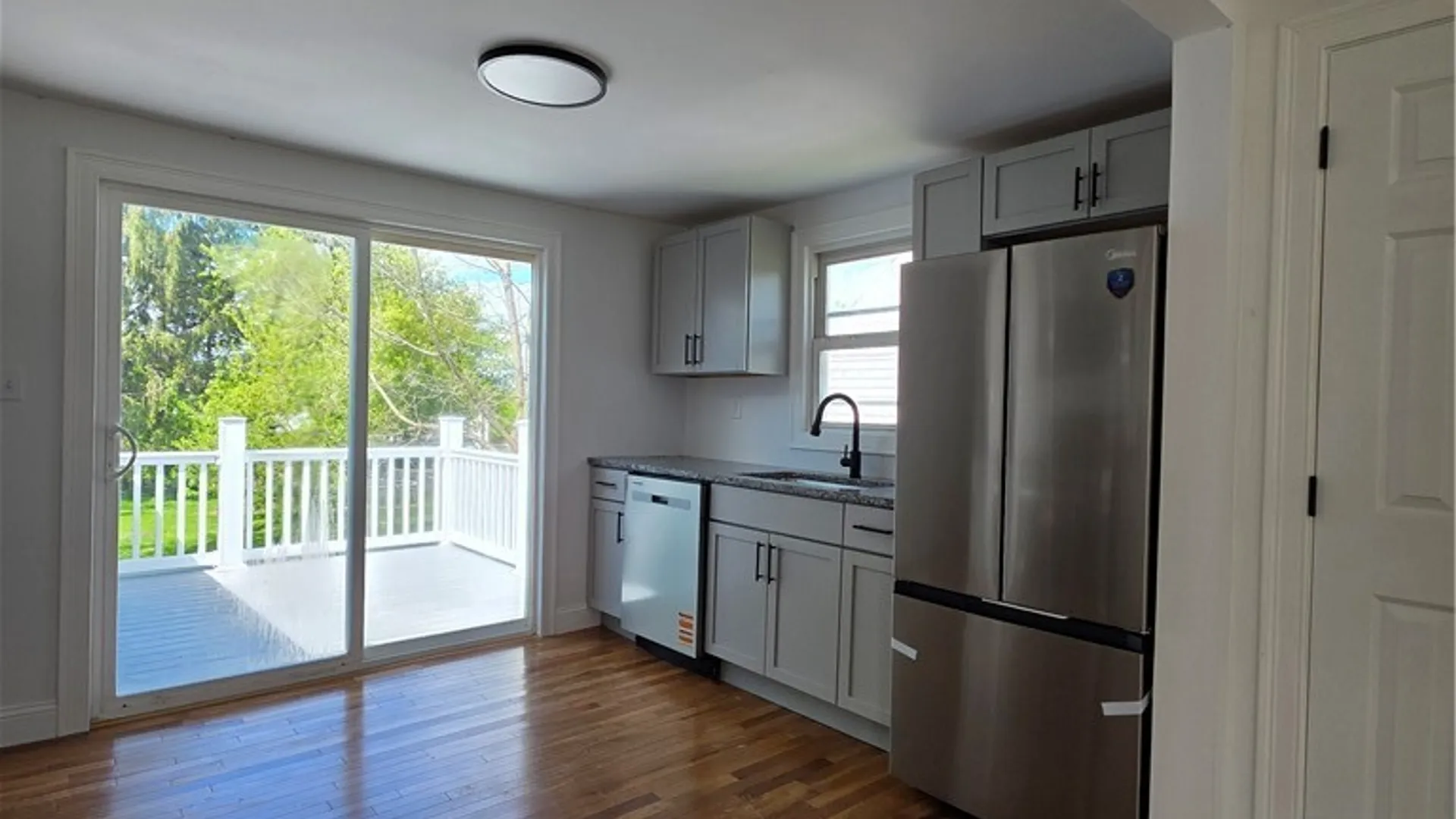Property at 6 Mayberry Place, New Hartford, NY 13413 9