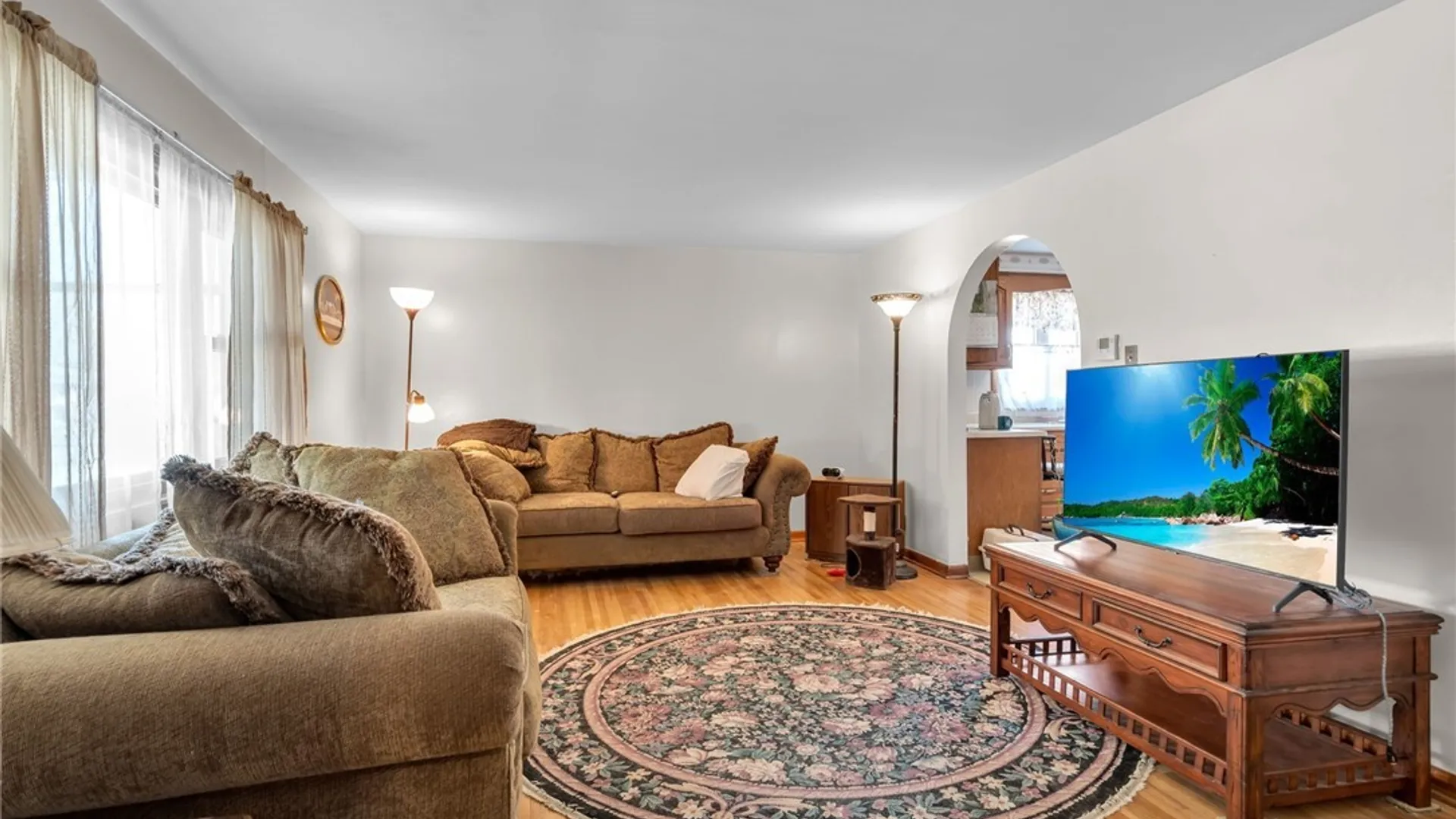 Property at 235 Atlantic Avenue, Cheektowaga, NY 14212 4