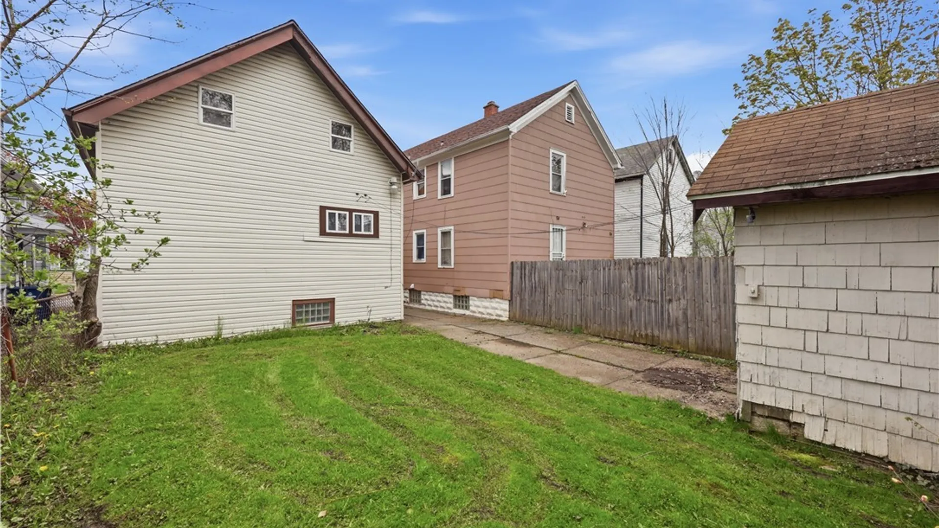 Property at 123 Rounds Avenue, Buffalo, NY 14215 23