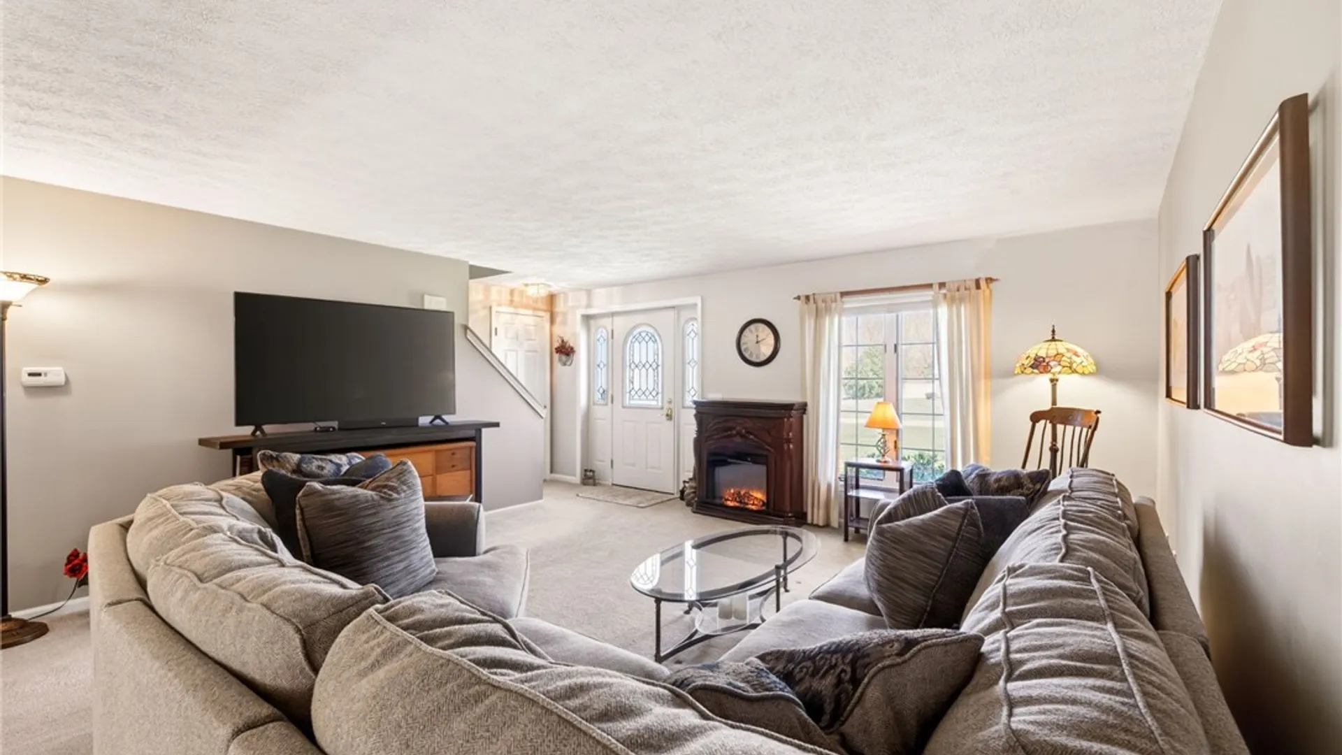 Property at 11 Pen-Web Park, Penfield, NY 14580 11