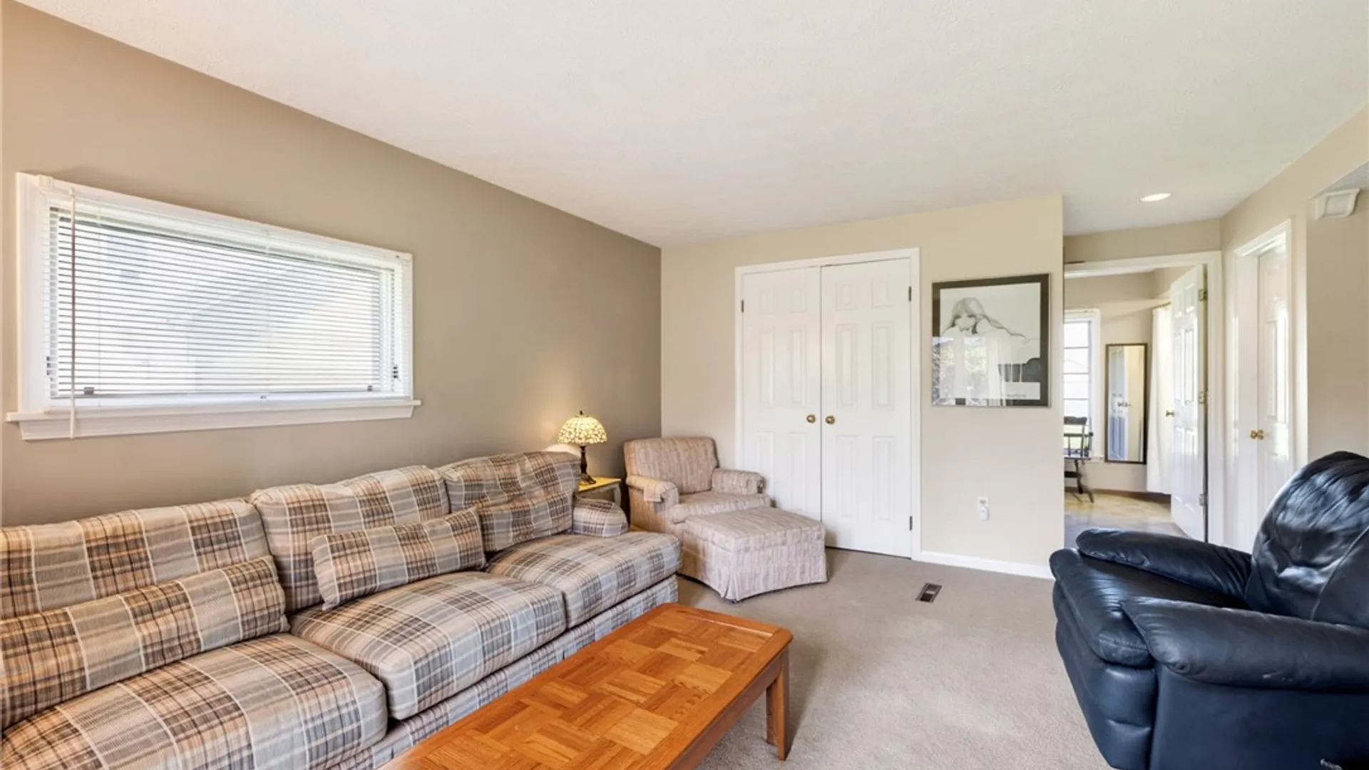 Property at 11 Pen-Web Park, Penfield, NY 14580 32