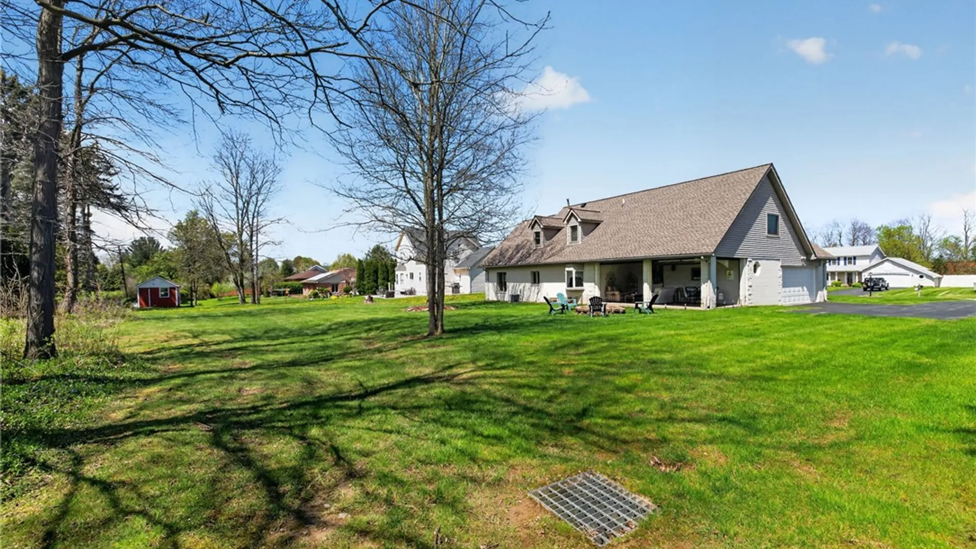 Property at 11 Pen-Web Park, Penfield, NY 14580 9