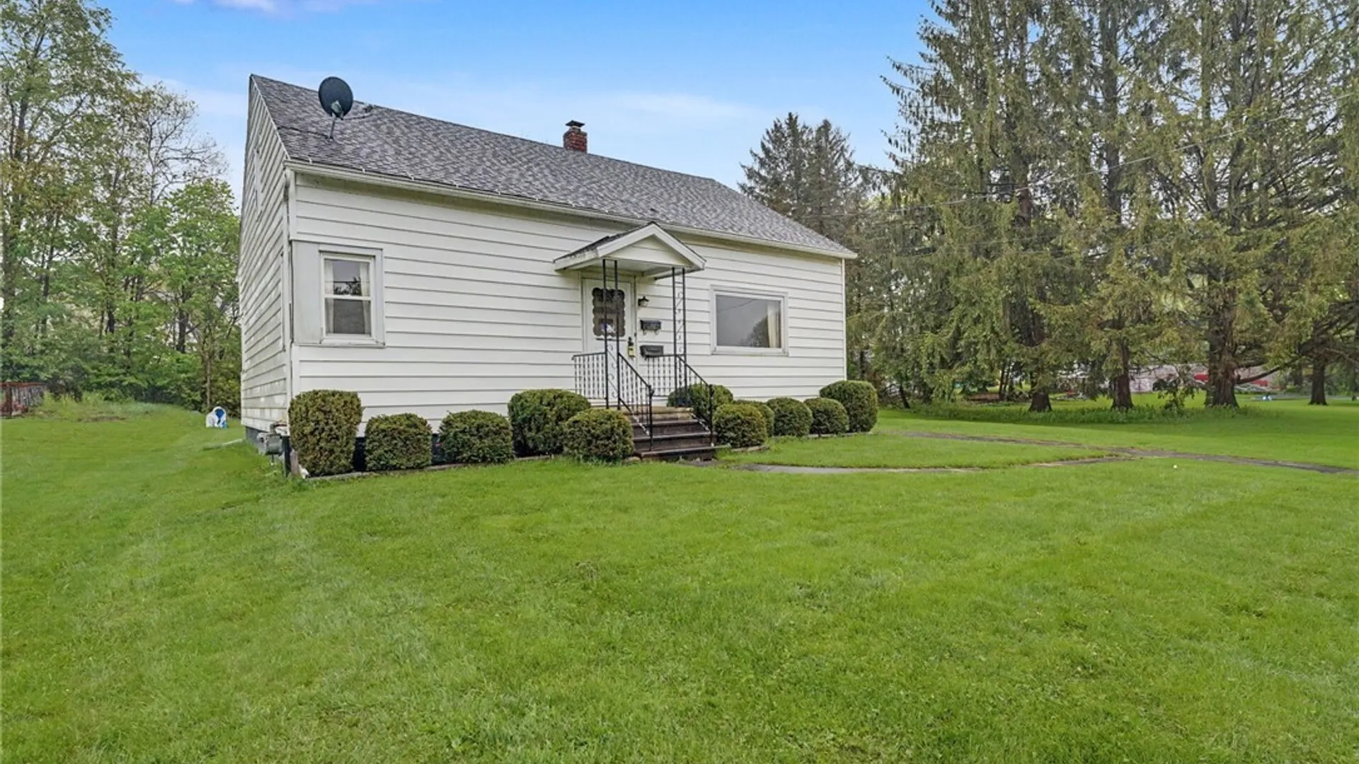 Property at 324 Queen Street, Olean, NY 14760 2