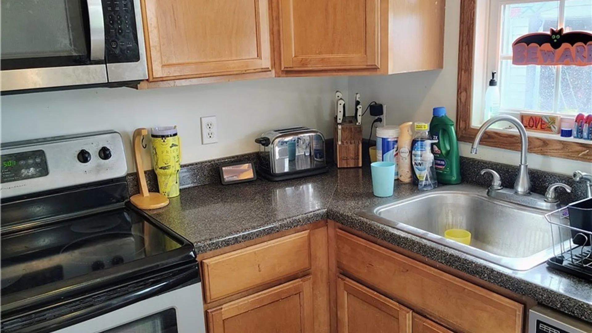 Property at 57 Elaine Court, Cheektowaga, NY 14225 20