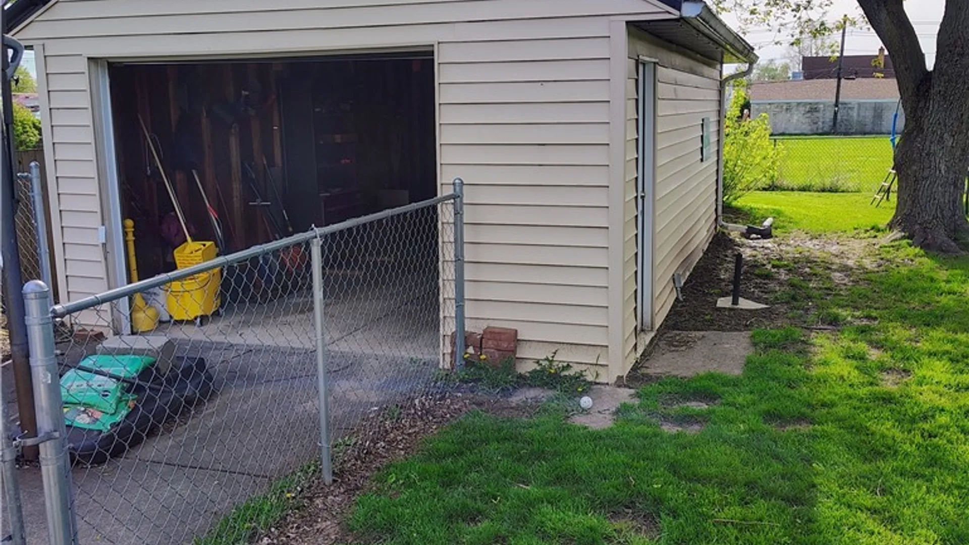 Property at 57 Elaine Court, Cheektowaga, NY 14225 3