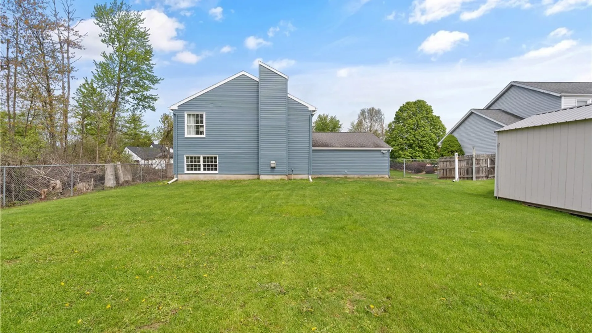 Property at 8455 Rollercoaster Drive, Cicero, NY 13039 25