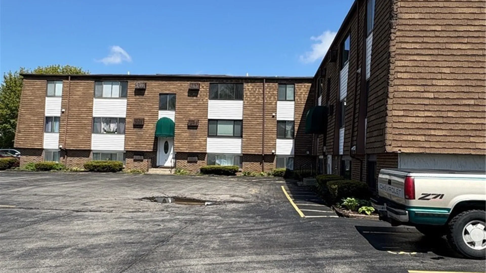 Property at 51 86th Street, Niagara Falls, NY 14304 3