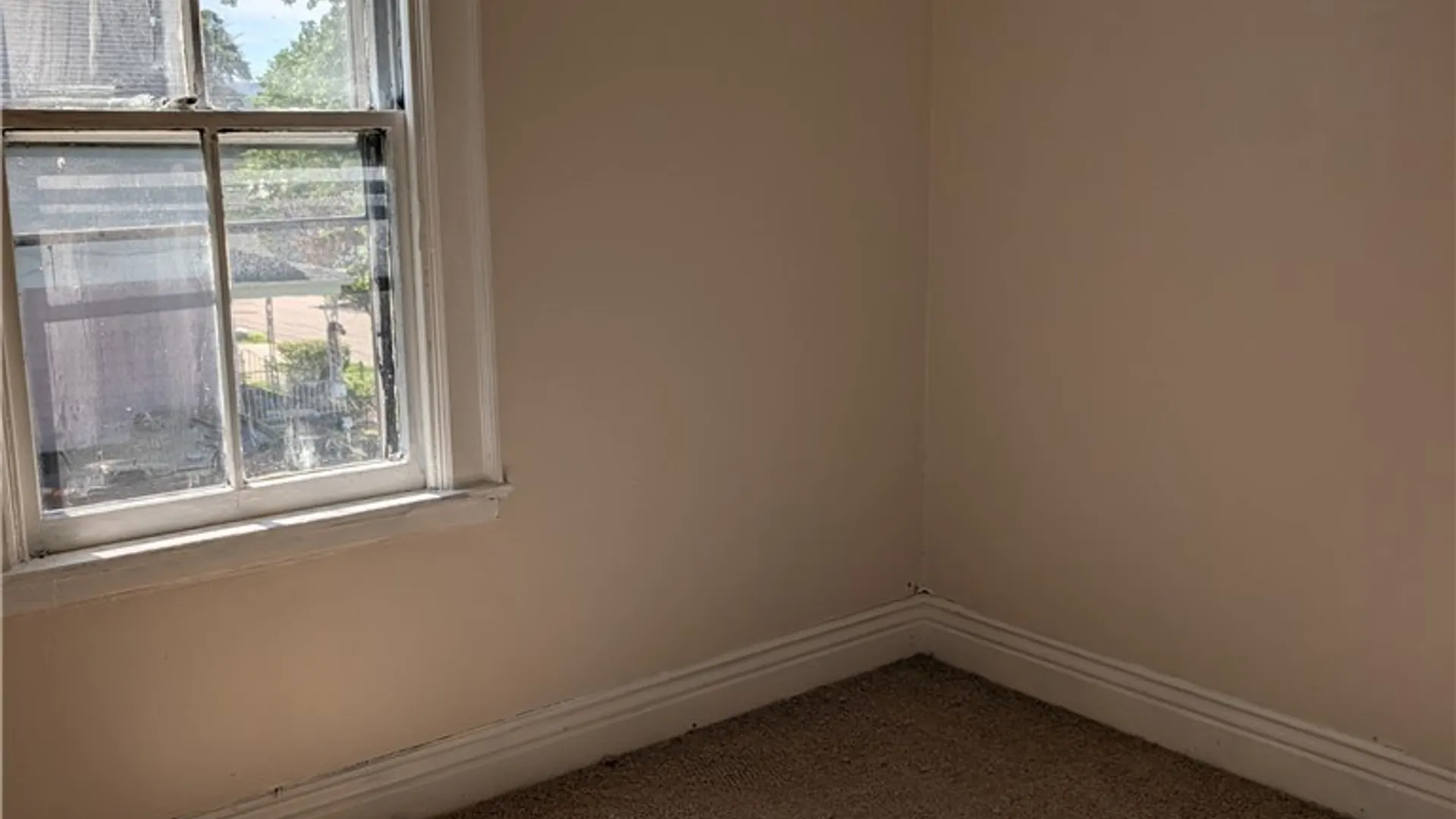 Property at 59 Edna Place, Buffalo, NY 14209 16