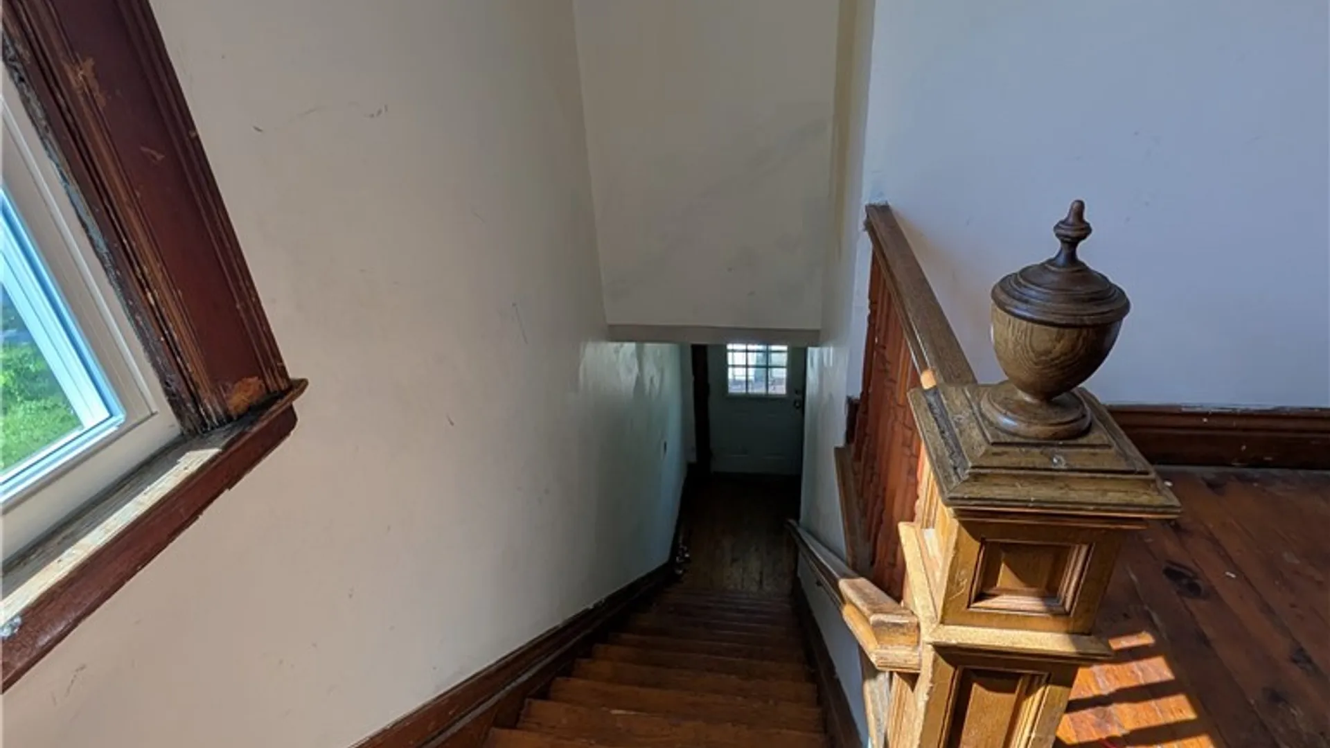Property at 59 Edna Place, Buffalo, NY 14209 5