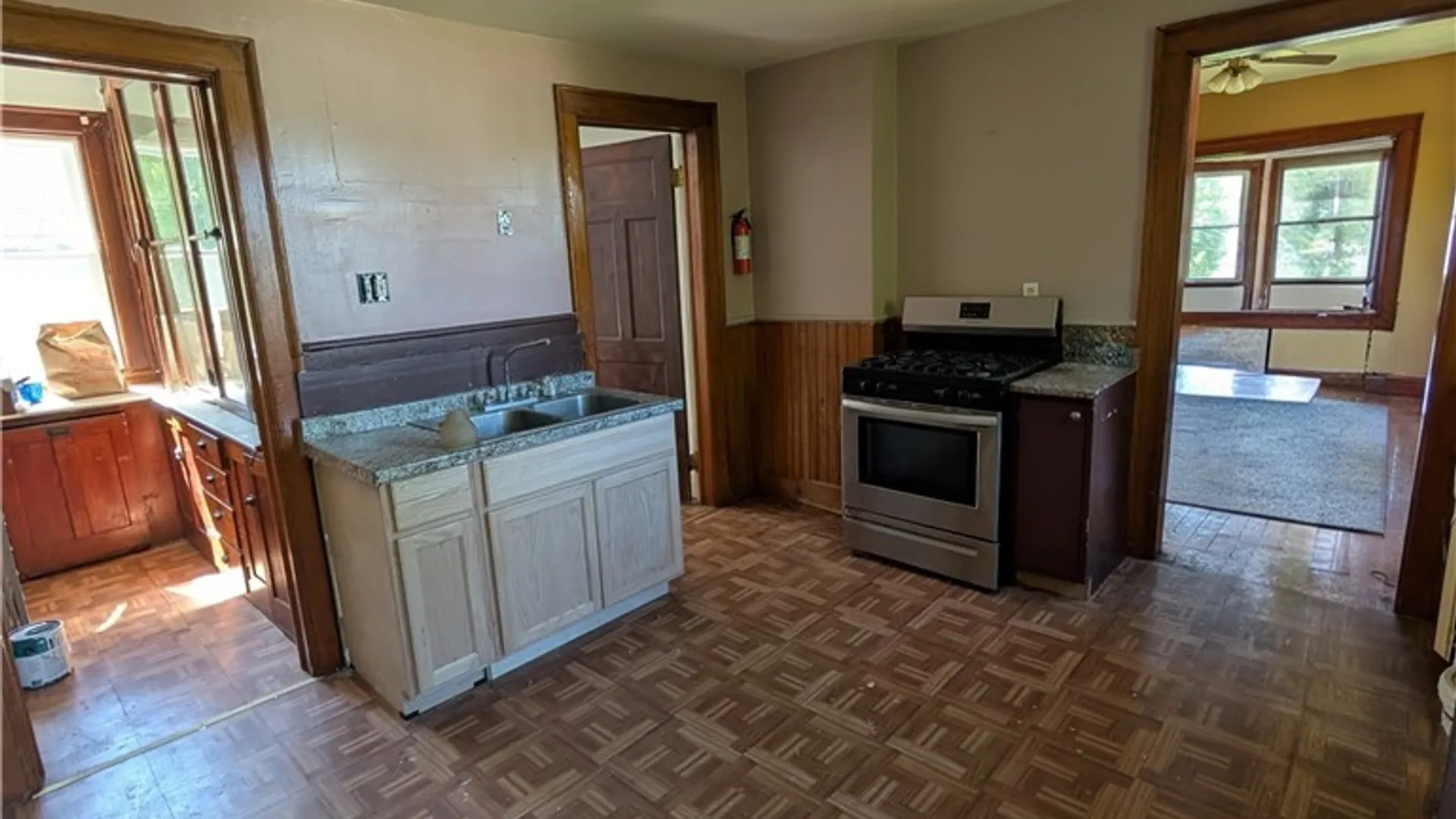 Property at 59 Edna Place, Buffalo, NY 14209 6