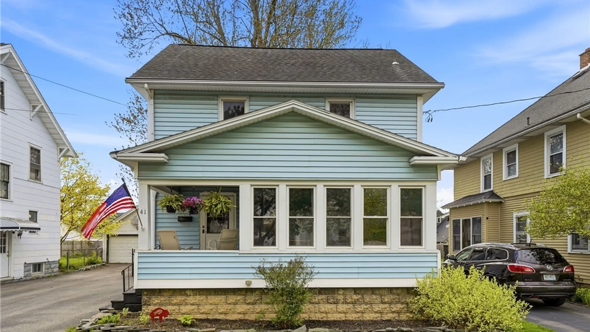 Property at 41 Woodlawn Avenue, Lancaster, NY 14086 3