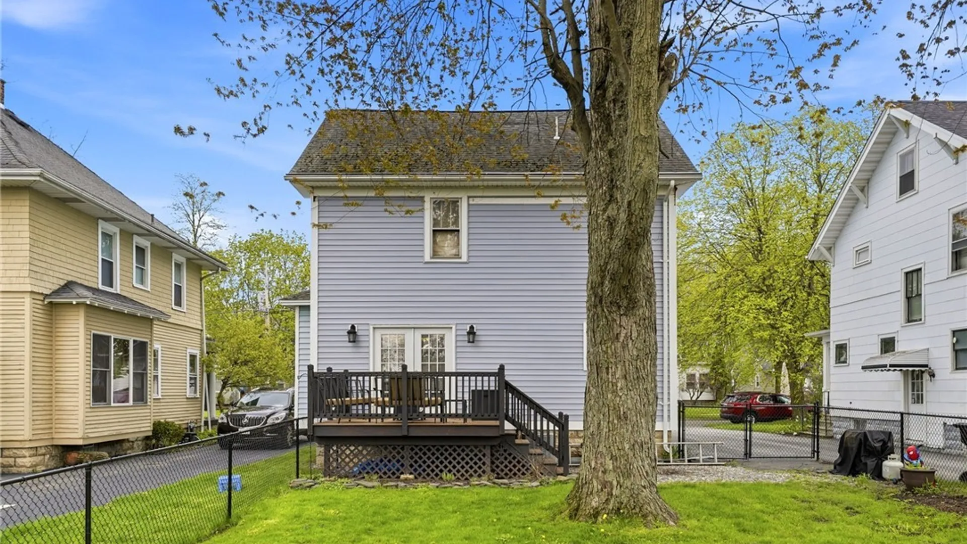 Property at 41 Woodlawn Avenue, Lancaster, NY 14086 35