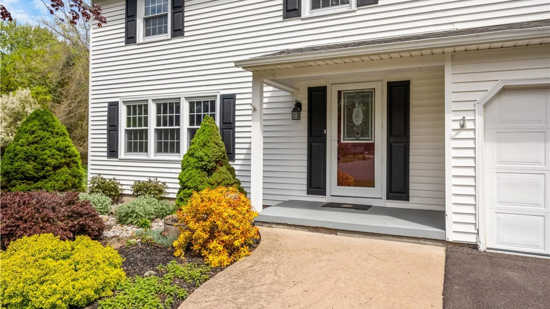 Property at 7626 Sandy Lane, Clay, NY 13212 3