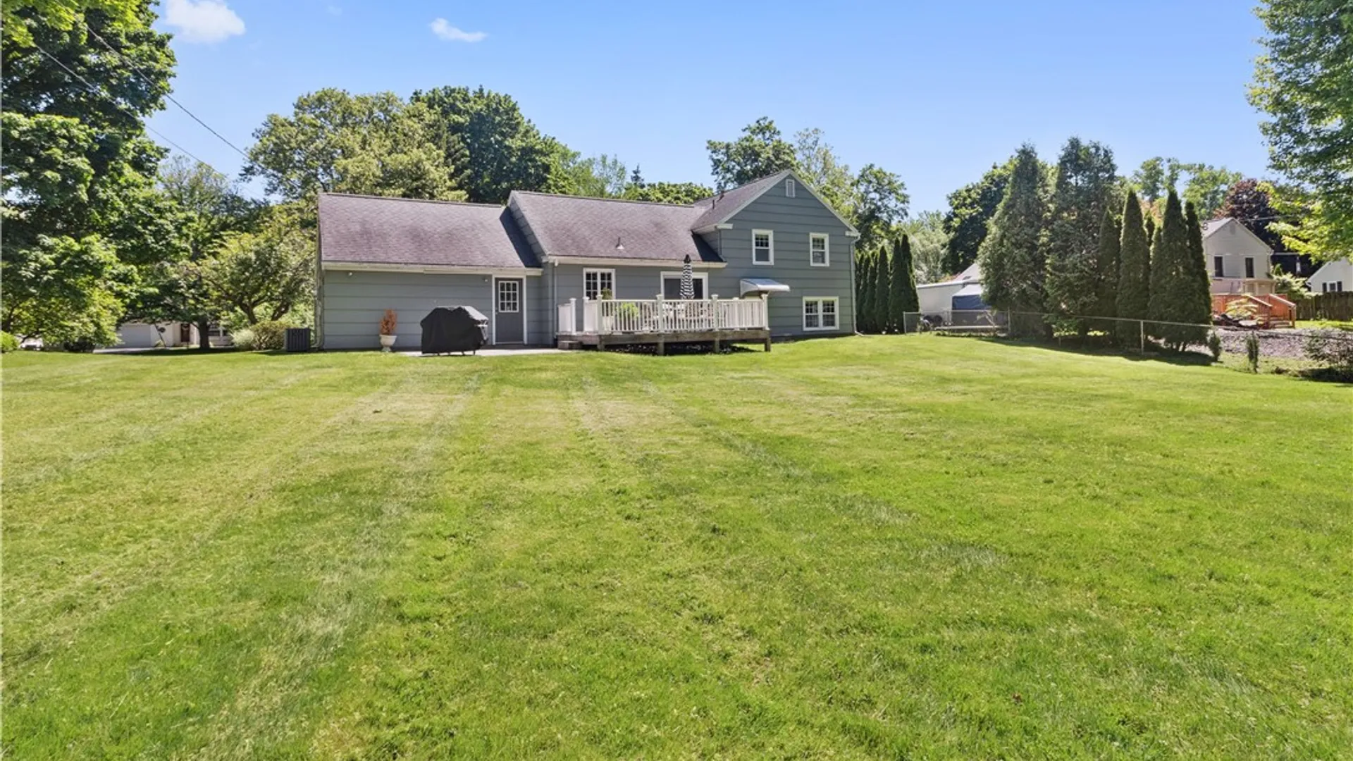 Property at 39 Little Brook Drive, Pittsford, NY 14534 11