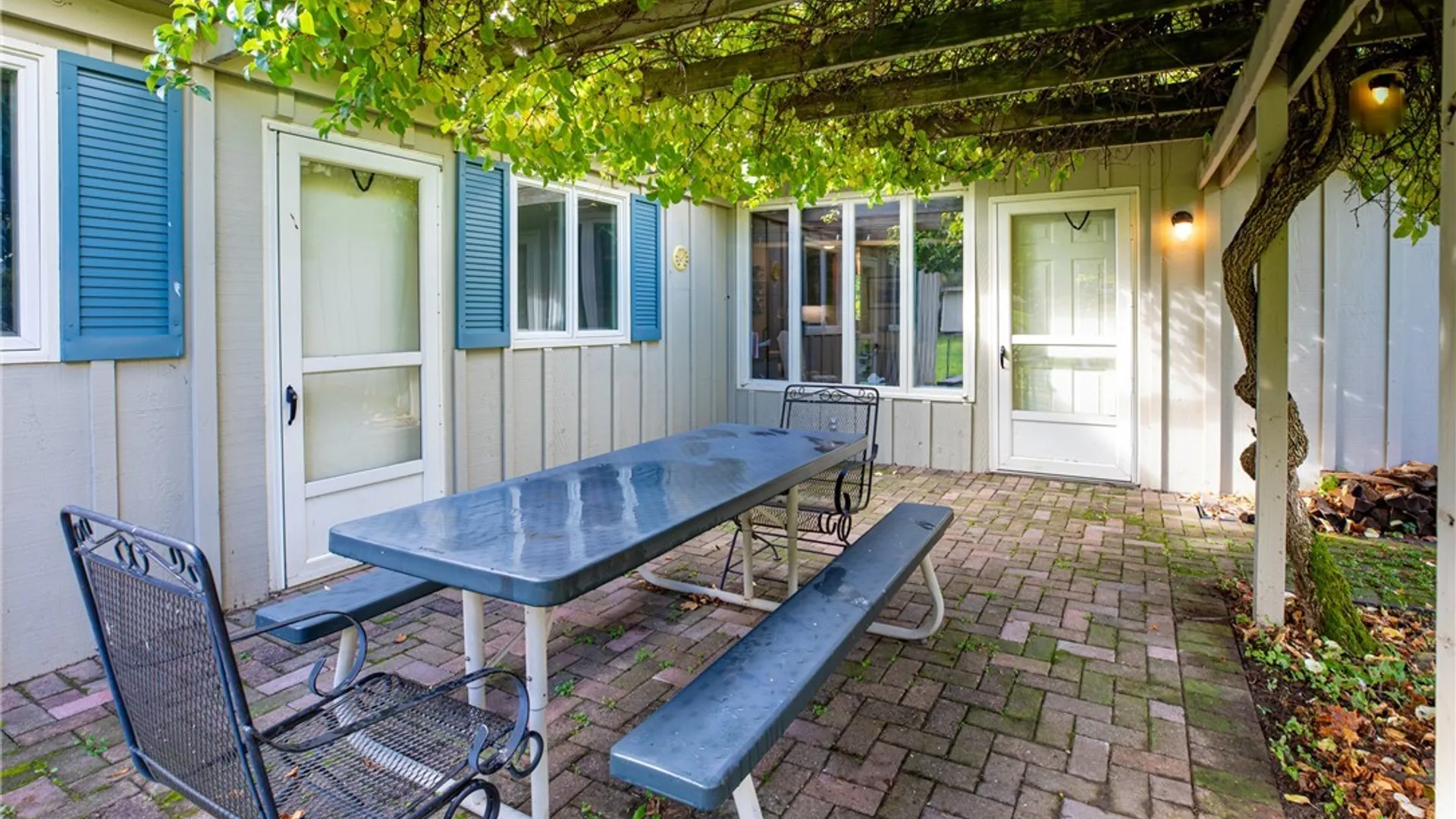 Property at 35 Lakeview Circle, Skaneateles, NY 13152 2