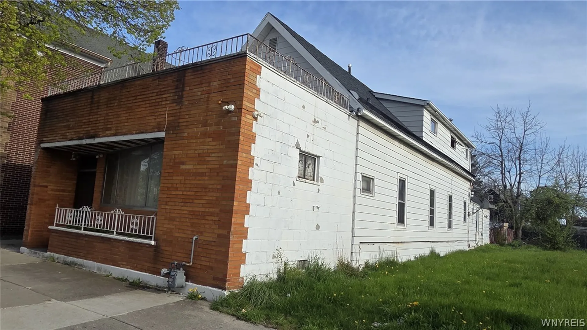 Property at 1115 Lovejoy Street, Buffalo, NY 14206 4