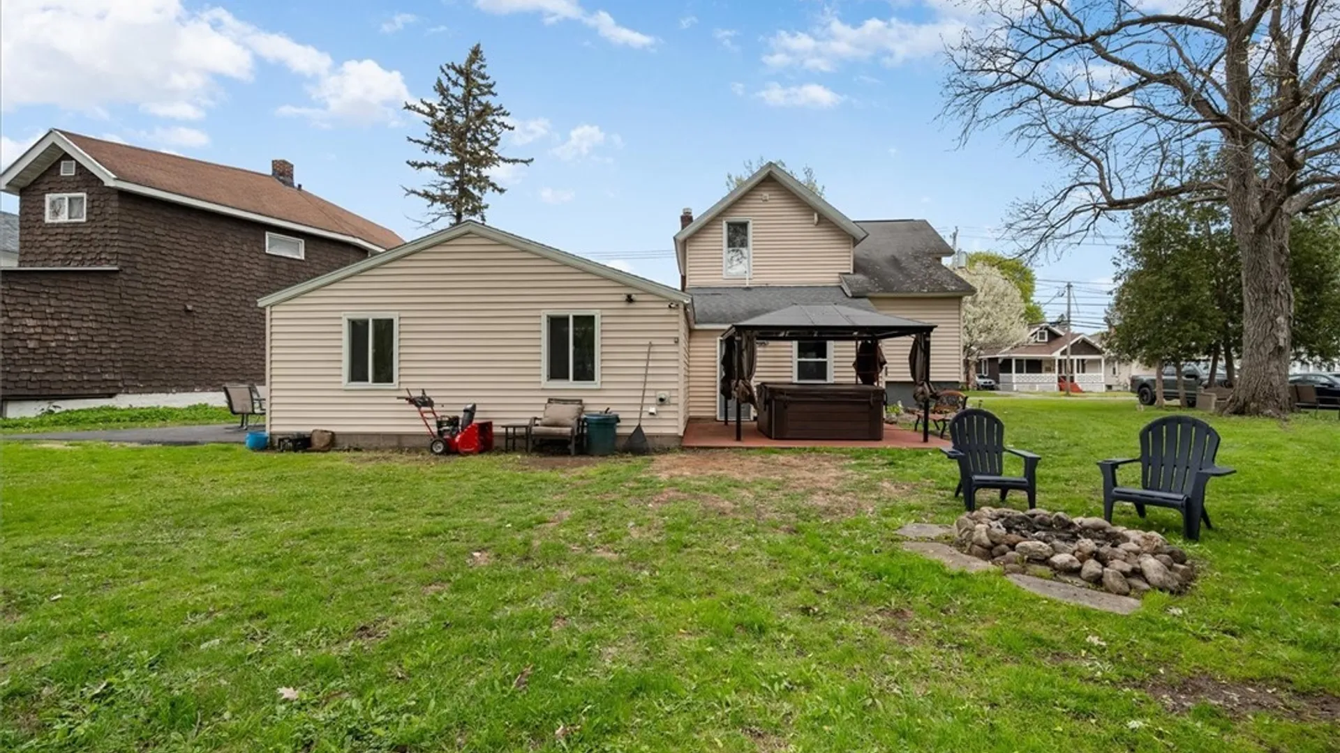 Property at 129 Seward Avenue, Utica, NY 13502 31