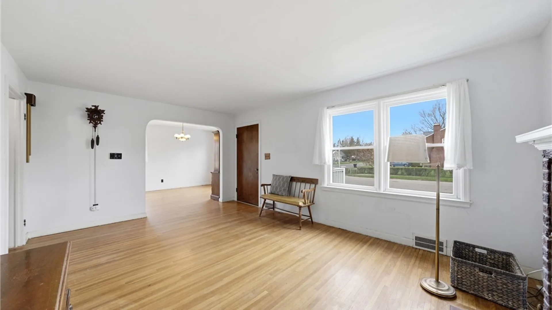 Property at 1 Colvinhurst Drive, Tonawanda, NY 14223 11